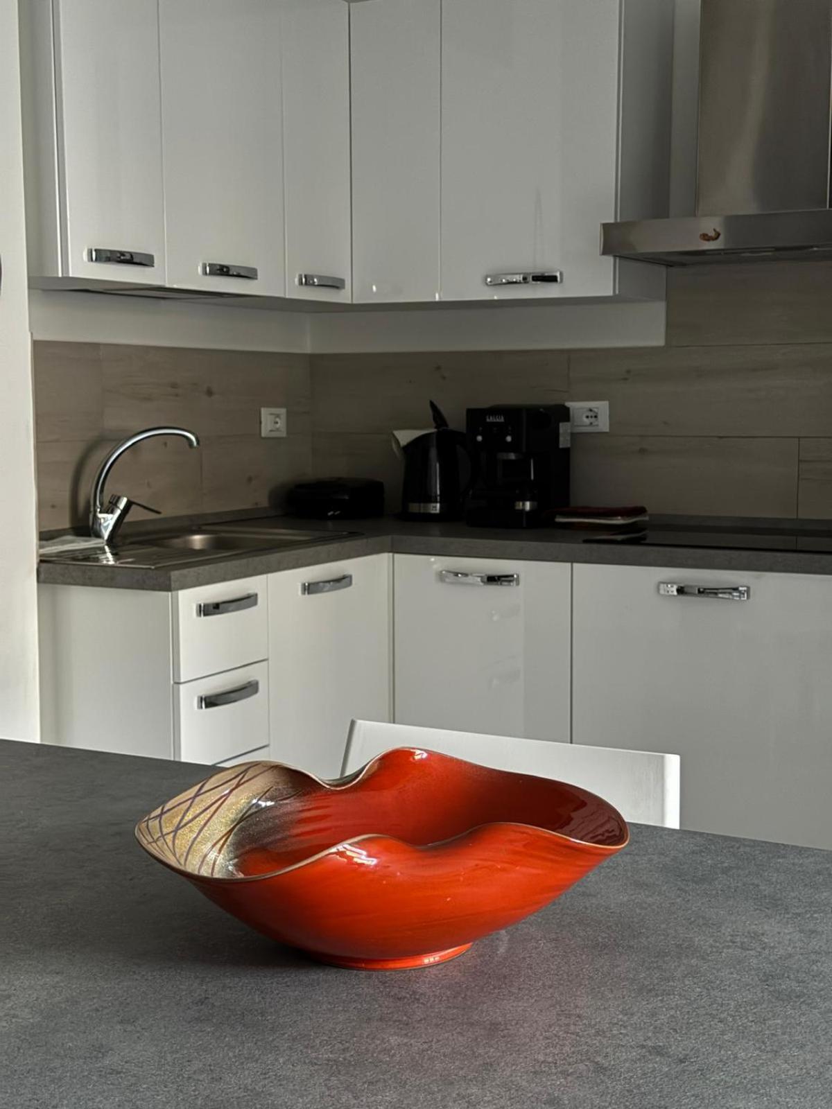 The Lighthouse - Central Apartment Aosta Exterior photo